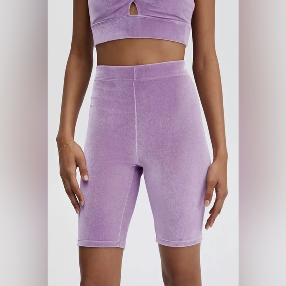 Fabletics High Waisted Velour Bright Lilac Bike Short - Picture 1 of 12